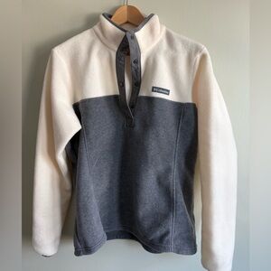 Columbia fleece sweater
